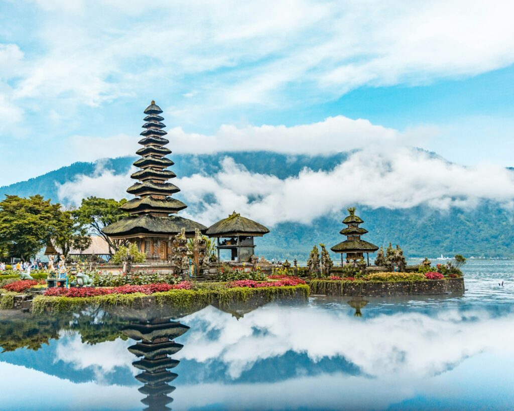 Ulun Danu Beratan templom Bali – ikonikus látnivaló Balin