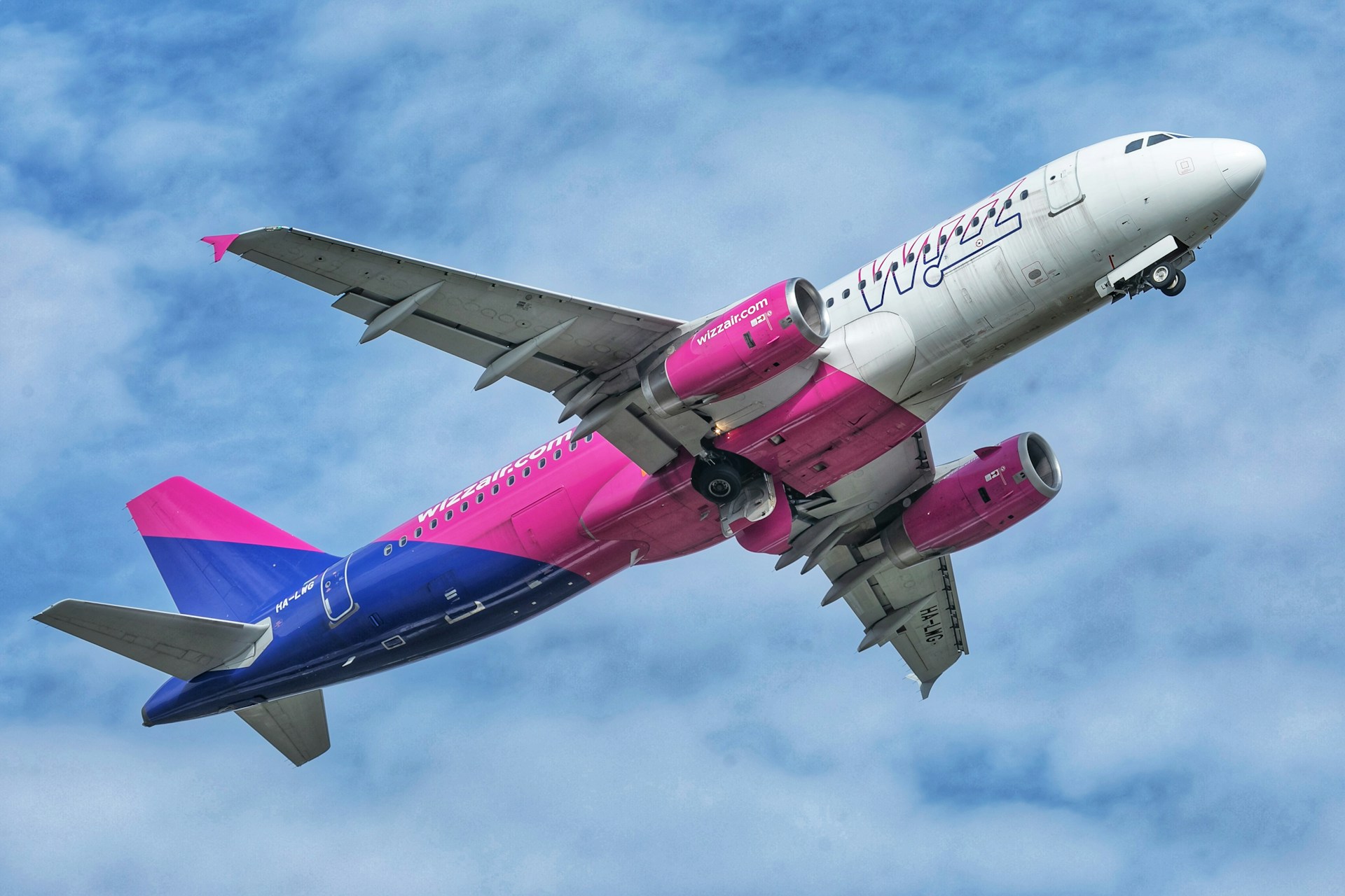 Pozsony repülőtér Wizz Air bővítés – 12 új útvonal