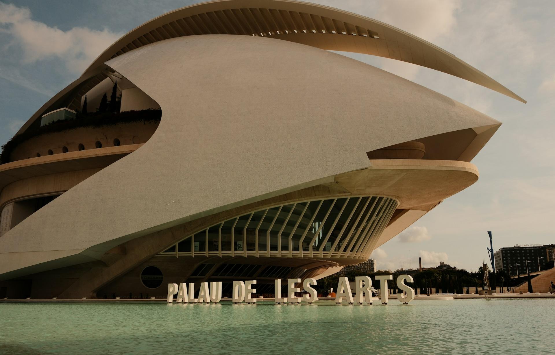 Valencia repülőjegy 24.632 Ft-tól – Művészetek és Tudományok Városa