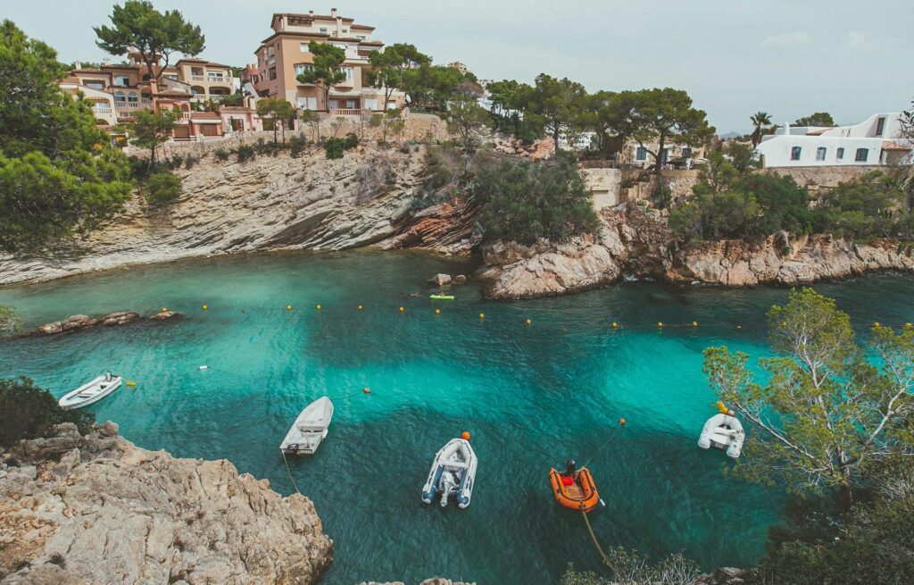 Mallorca repülőjegy 24.685 Ft-tól – tengerpart és hegyek