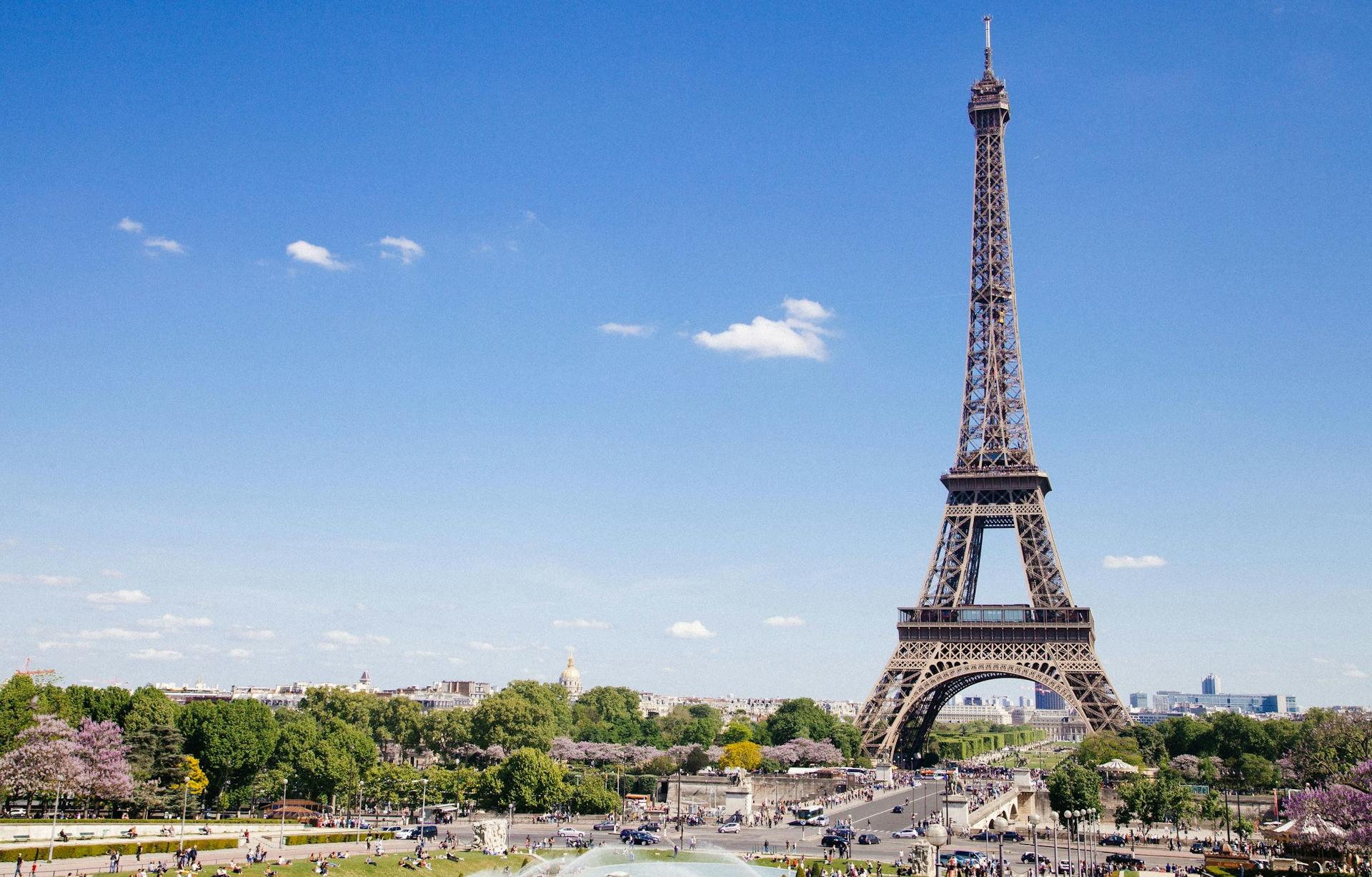 Párizs repülőjegy 22.005 Ft-tól – Eiffel-torony és városi panoráma