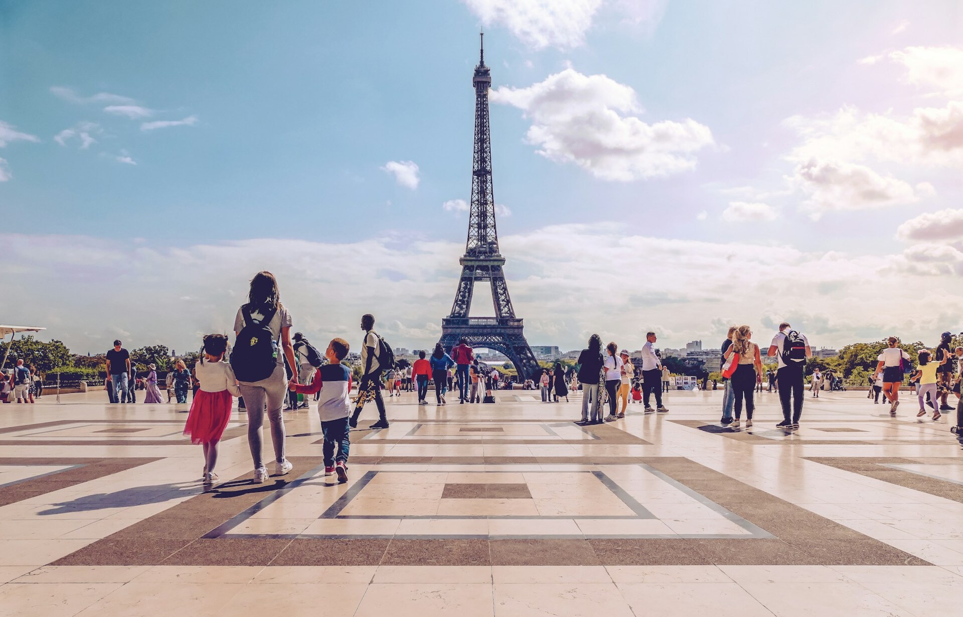 Párizs repülőjegy 20.550 Ft-tól – Eiffel-torony és városi látkép