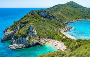 Korfu repülőjegy 13.800 Ft-tól – Paleokastritsa türkizkék öblei