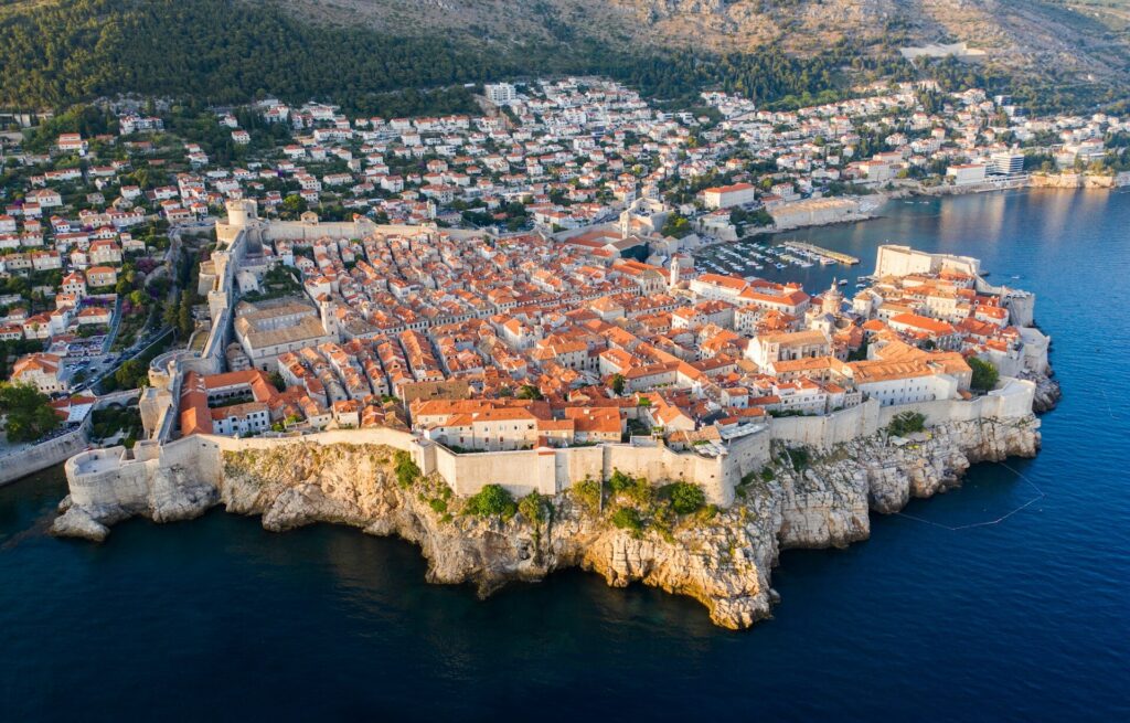 Dubrovnik repülőjegy 16.300 Ft-tól – Dubrovnik óvárosa és az Adria
